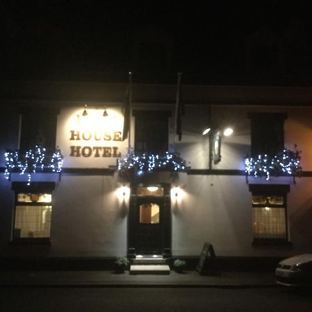 The Buck Hotel Bangor-on-Dee エクステリア 写真