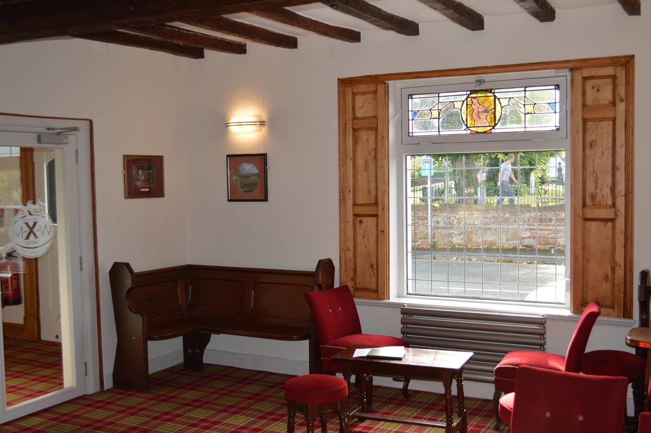 The Buck Hotel Bangor-on-Dee エクステリア 写真