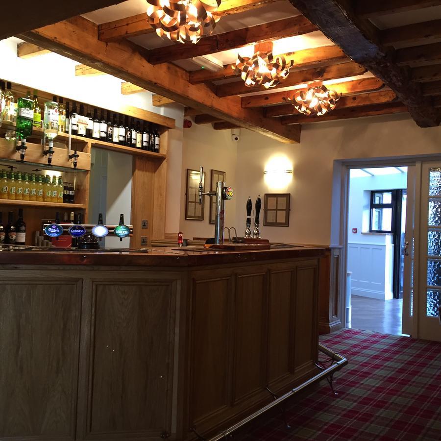 The Buck Hotel Bangor-on-Dee エクステリア 写真