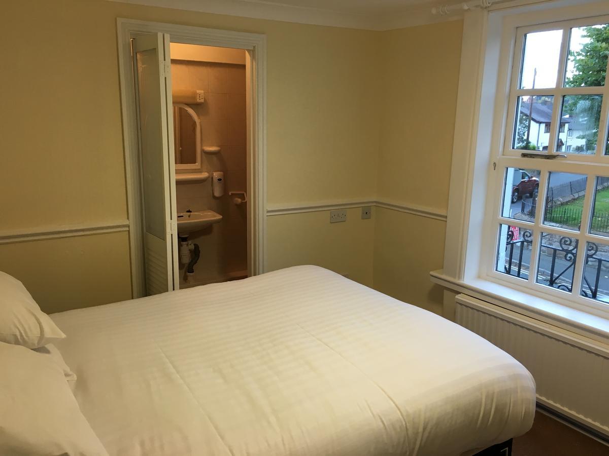 The Buck Hotel Bangor-on-Dee エクステリア 写真