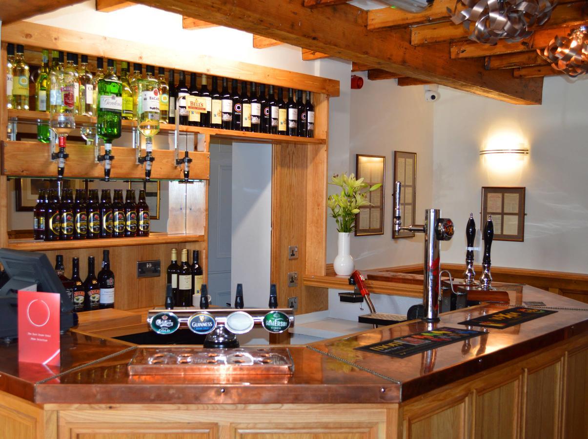 The Buck Hotel Bangor-on-Dee エクステリア 写真