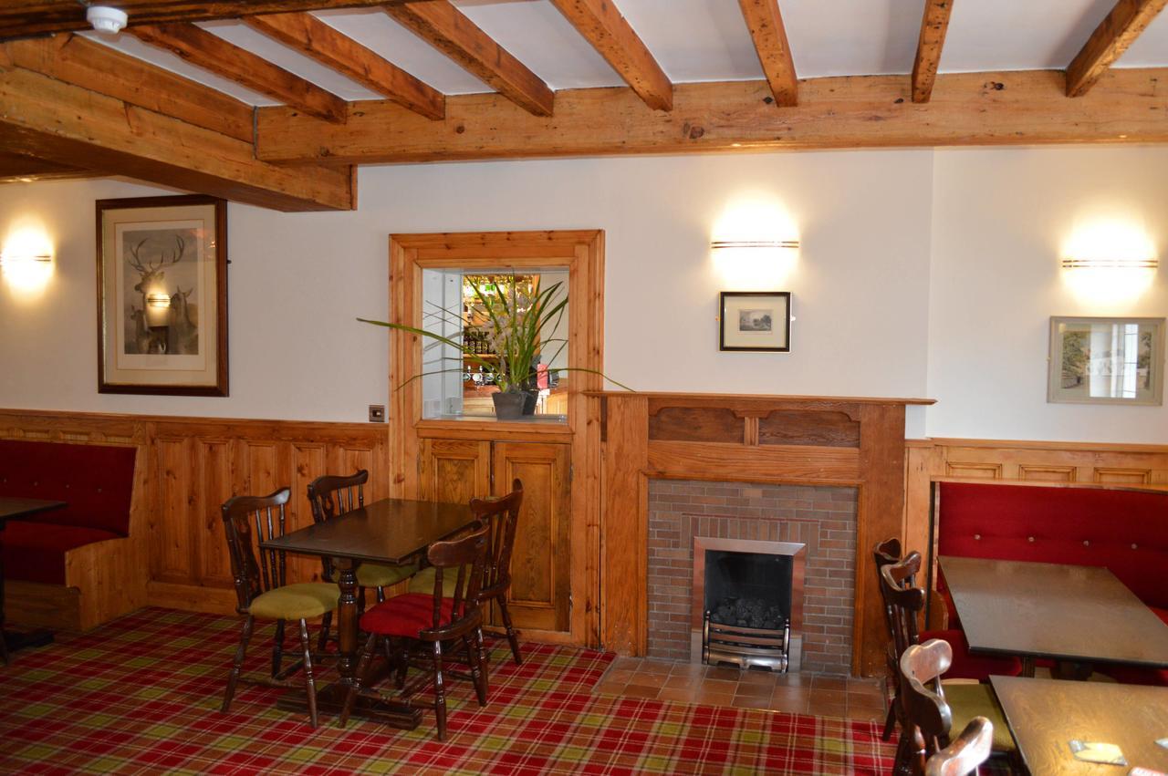 The Buck Hotel Bangor-on-Dee エクステリア 写真