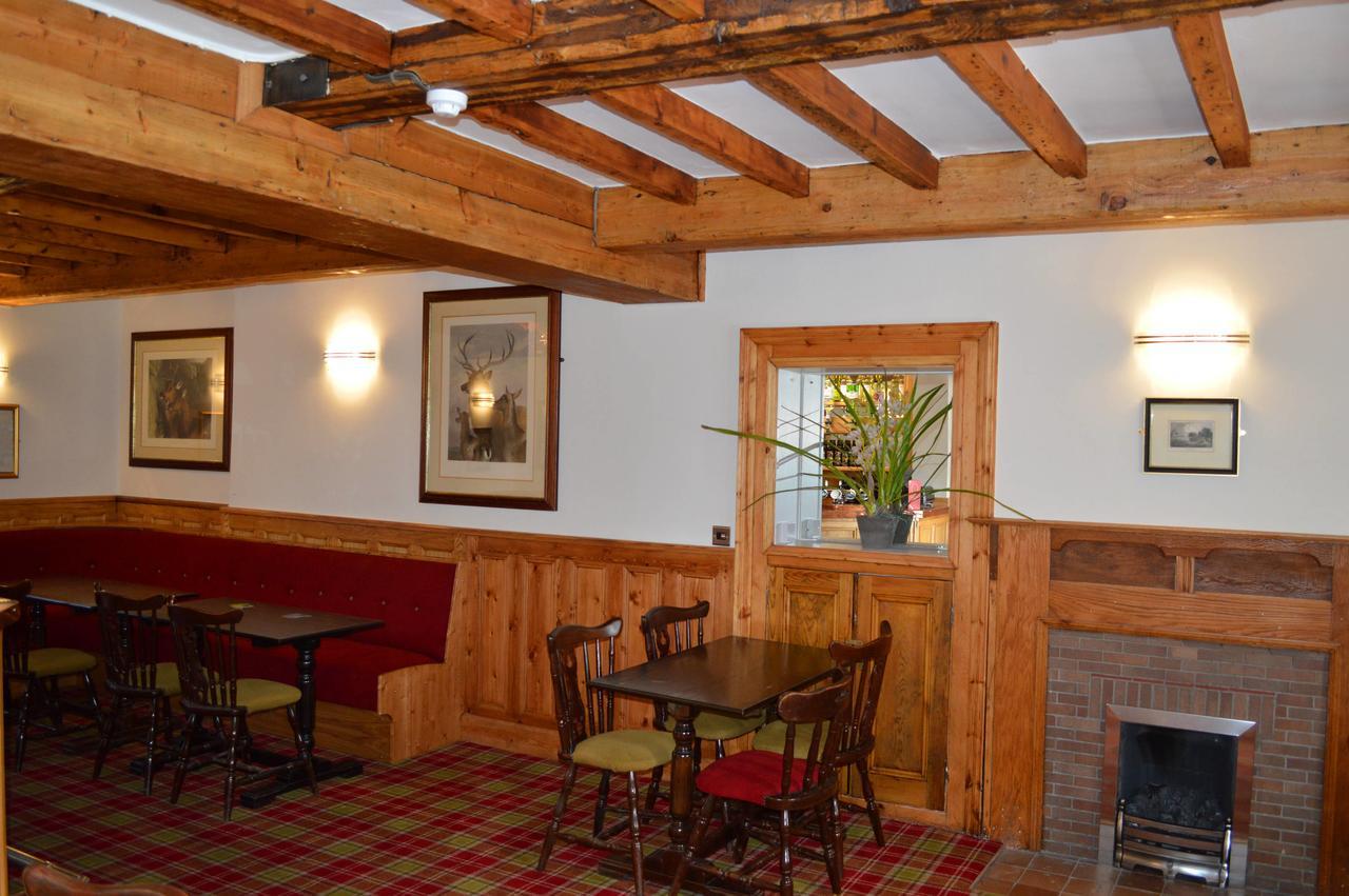 The Buck Hotel Bangor-on-Dee エクステリア 写真