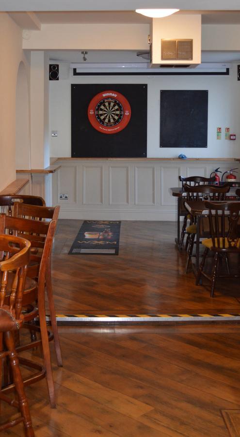 The Buck Hotel Bangor-on-Dee エクステリア 写真